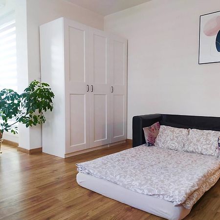Apartament Lagiewniki クラクフ エクステリア 写真